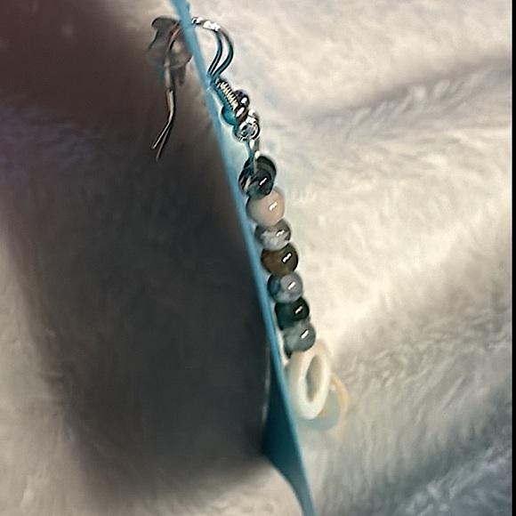 Green Jasper and Shell Silver Dangle Earrings - Picture 3 of 5